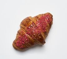 Круассан малиновый