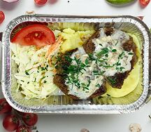 Медальоны из говяжьей вырезки с грибным соусом
