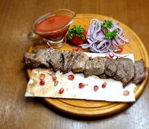 Шашлык из cвинoй шейки