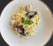 Феттуччине с дарами моря