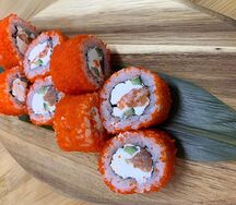 Калифорния с лососем