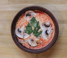 Том ям с курицей