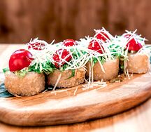 Цезарь с курицей