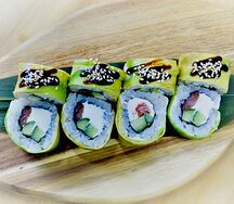 Авокадо сяке