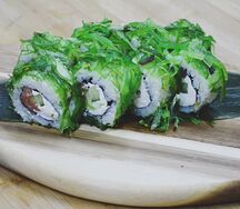 Ролл Чука с лососем