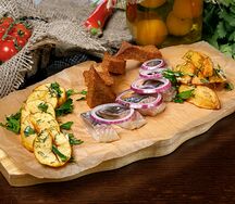 Селёдочка с картофелем и гренками