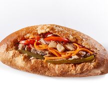 Шаурма в булочке со свининой