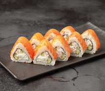 Ролл с крабом и лососем