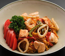 Пшеничная лапша с морепродуктами