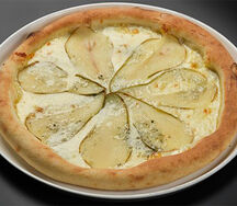 Пицца Груша горгонзола