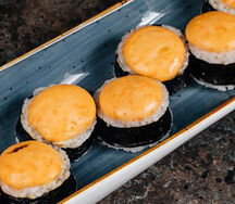 Ролл нежный лосось