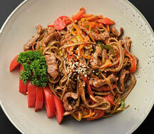 Гречневая лапша с говядиной