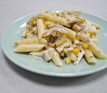 Паста с курицей и грибами