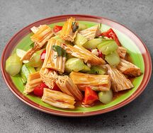 Спаржа в чесночном соусе