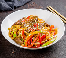 Вок с пшеничной лапшой