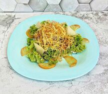Теплый салат с куриной печенью