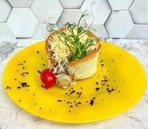 Салат мясной с соленым огурцом и шампиньонами