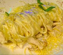 Паста с вешенками и цыпленком