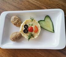 Пюрешка с котлеткой