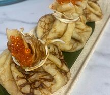 Блины с муссом из лосося и красной икрой