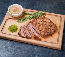 Стейк из cвинoй шейки