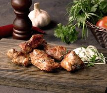 Шашлык из cвинoй шеи