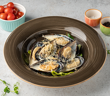 Мидии в сливочном соусе