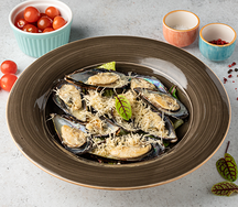 Мидии в чесночном соусе