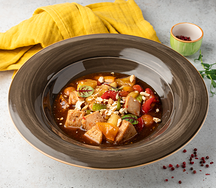 Курица в остро-сладком с овощами и орехами кешью