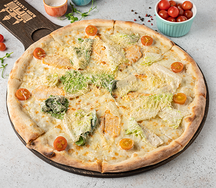 Пицца Цезарь с курицей