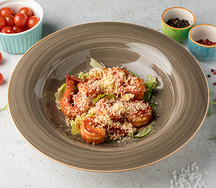 Креветки в томатном соусе