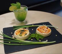 Киш с брокколи и моцареллой