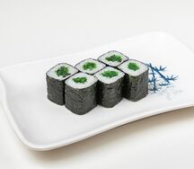 Мини ролл с авокадо