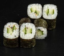 Мини-ролл с огурцом