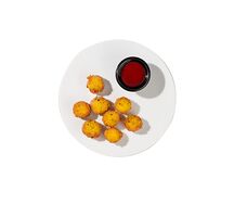 Сырные шарики с соусом айоли