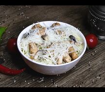 Паста с курицей и грибами
