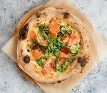 Пицца с Лососем