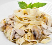Паста с индейкой и грибами