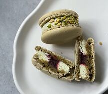 Фисташка и малина