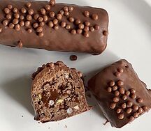 Орехово-карамельный батончик