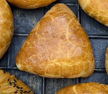 Пирожок с мясом