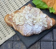 Круассан миндальный