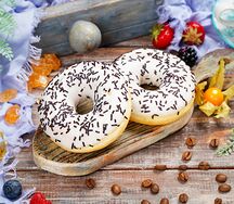 Донат с шоколадной начинкой Фантазия