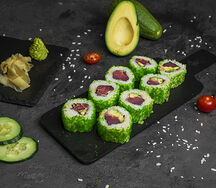 Ролл с тунцом в остром соусе