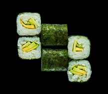 Ролл с авокадо