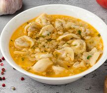 Пельмени с бульоном