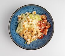 Салат Цезарь с креветками