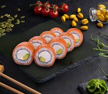 Ролл Филадельфия люкс (много лосося)