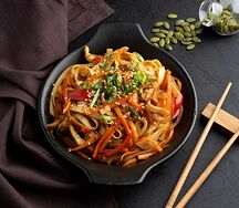 Wok Лапша удон с курицей