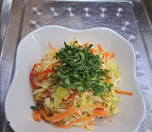 Салат с капустой